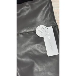 Yogaliscious Women's Lined Faux Leather Legging Sz S New With Tag thumbnail 6