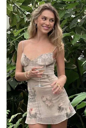 HOUSE OF CB Christiana Floral Minidress in Vintage Floral Size Large+ (Plus Cup) thumbnail 1