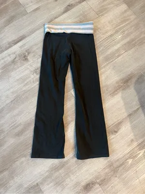 Victoria's Secret Y2K Vintage Fold Over Flare Leggings thumbnail 6