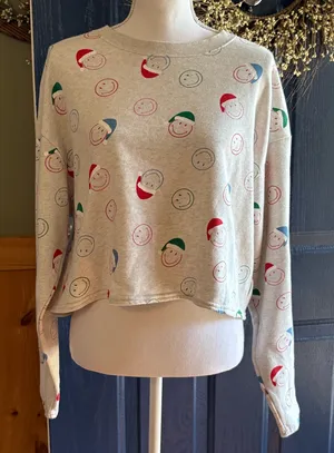 American Eagle Christmas Lounge Top size XL. thumbnail 1