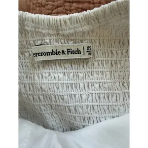 Abercrombie & Fitch White Puff Sleeve Smocked Mini Dress XS‎ thumbnail 3