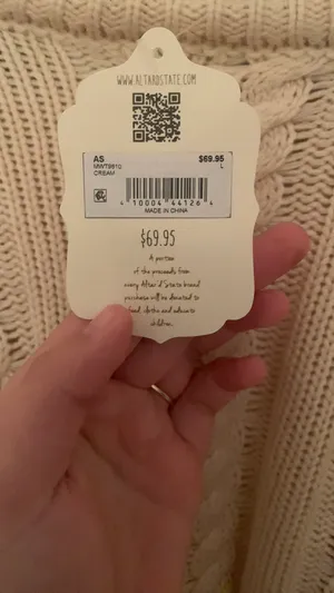 Sweater thumbnail 2
