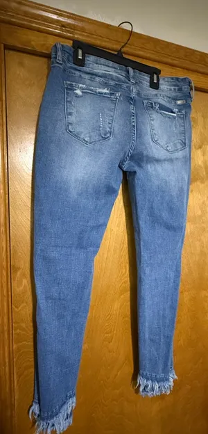 KanCan Mid Rise Distressed Fringe Hem Ankle Skinny Jeans Size 13 30 KC6204M thumbnail 4