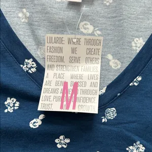 LuLaRoe Navy Blue Floral Short Sleeve Top thumbnail 3