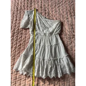 HEMANT AND NANDITA White Eyelet One Shoulder Tiered Dress Size 4 Anthropologie thumbnail 9