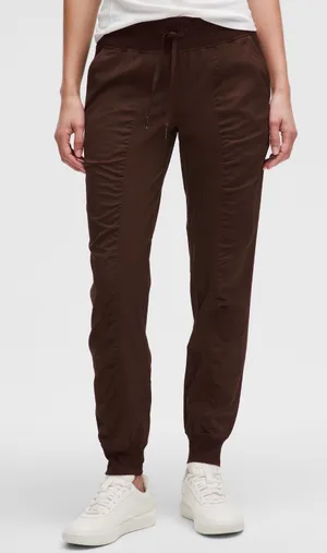 Lululemon thumbnail 1