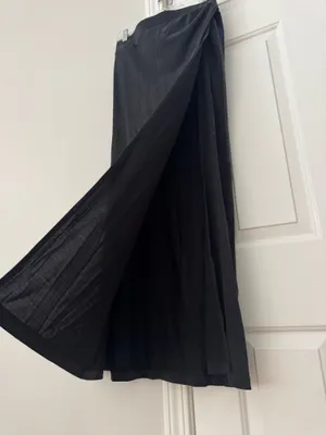 Anthropologie Celandine High-Slit Black Maxi Skirt, Size S thumbnail 8