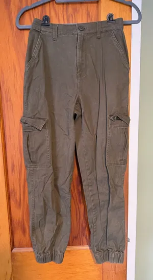 Aeropostale Cargo jogger pants thumbnail 1
