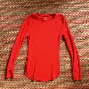 OLD NAVY RED WAFFLE THERMAL LONG SLEEVE TEE thumbnail 1