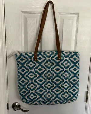 Blue and White Geometric Tote Bag with Leather Straps thumbnail 2