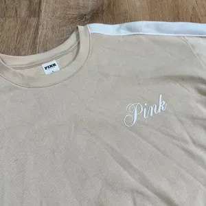 PINK | Victoria's Secret | Cream‎ White Crewneck Pullover Sweatshirt, Size M thumbnail 2