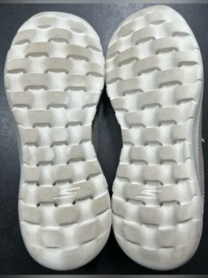 Skechers Women’s Size 9.5 Go Walk Joy Taupe Slip-On Shoes thumbnail 7