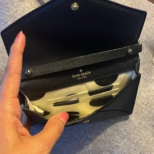 Kate Spade Crossbody Mini Envelope Two-way Bag EUC thumbnail 5