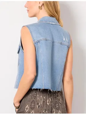 Evereve Denim Vest - Light Blue Wash, Distressed, Cropped - Size Small thumbnail 2