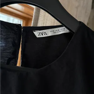 Zara Classic midi Black Dress thumbnail 3