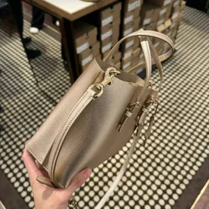 NWT Coach Mollie Tote Bag 25 CX253 thumbnail 4