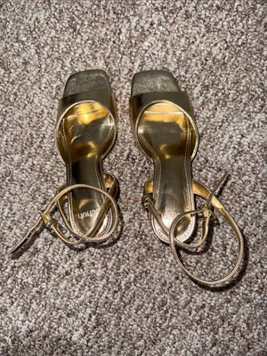 Schuh gold block heel Size 6 thumbnail 5