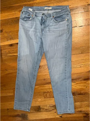 Levi’s Boyfriend Jeans thumbnail 1
