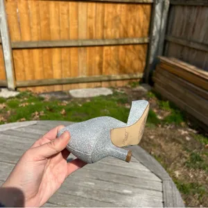 Jewel Badgley Mischka Dotty Glitter D'orsay Kitten‎ Heel size 5 Silver winter thumbnail 7
