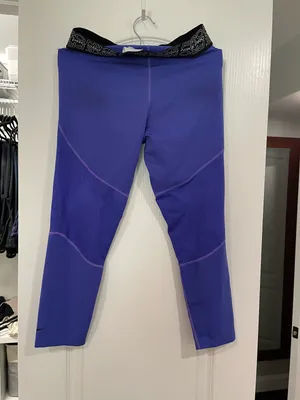 Pro Leggings thumbnail 2