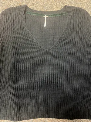 Free People Black Bell Sleeve V Neck Cotton Knit Sweater Medium 70s Cropped thumbnail 8