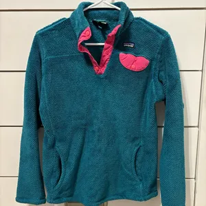 Girls Patagonia Turquoise & Pink Re Tool Pullover thumbnail 2