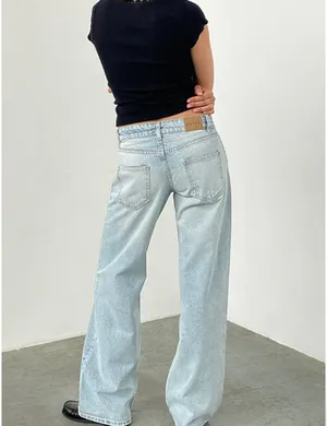Motel Rocks Parallel Jeans Low-Rise Light Wash Blue thumbnail 2