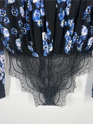 Free People‎ Black and Blue Floral Tie-Front Bodysuit thumbnail 9