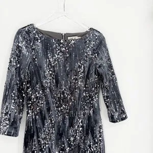 Eliza J Velvet Sequin Sheath Mini Dress Women's Size 10 Gray Cocktail‎ Party thumbnail 5