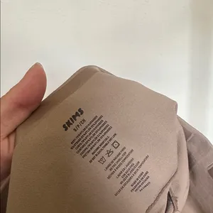 SKIMS SEAMLESS SCULPT BUTT LIFTING SHORT size S‎ Sienna thumbnail 6