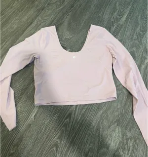 Lululemon Long Sleeve thumbnail 2