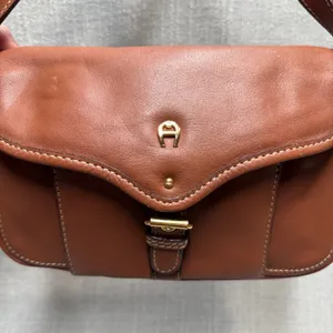 Etienne Aigner Brown Leather Crossbody Shoulder Bag Vintage Small Flap‎ Purse thumbnail 3