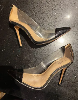 Aracely Pump thumbnail 1