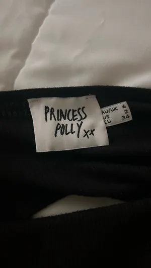 Princess Polly crop top  thumbnail 3
