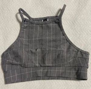 Crop Top  thumbnail 1