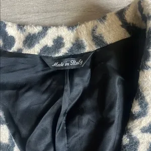 Zara Black and Cream Trench Coat with Bold Design thumbnail 3