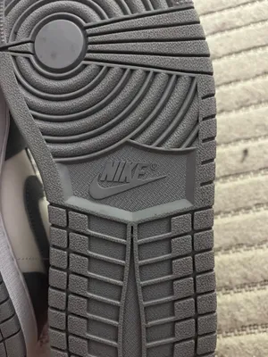 Nike Jordan Air 1 Mid Women’s thumbnail 9