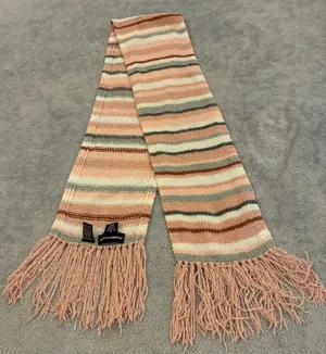 Women’s NatonMcNaughton Striped Pink Multicolor Knit Fringe Scarf Size Mediu thumbnail 1