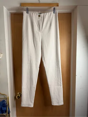 Zara Women’s Cream High Waist Slim Leg Pants Size: Small thumbnail 3