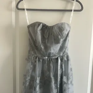 Embroidered Oleg Cassini Long Strapless Silver Dress thumbnail 3
