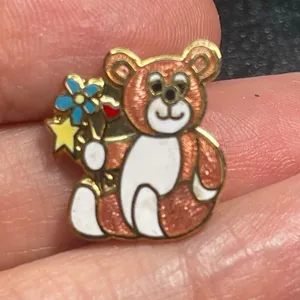 Vtg Teddy Bear with Bouquet 1984 IFS Gold Tone Colorful Enamel Tack Pin thumbnail 1