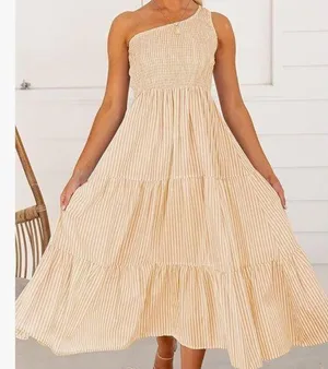 One shoulder smocked maxi dress Orange thumbnail 1