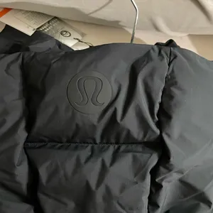 New Lululemon Women’s Puffer 600-Down Goose Down Fill Jacket Black Size 10 thumbnail 15