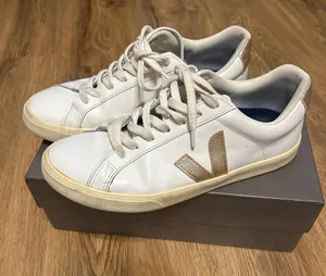 VEJA white gold walking casual lace up low top shoes sneakers women's 10 thumbnail 1