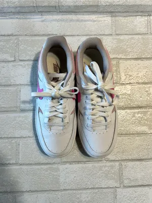 Nike Gamma Force Women's White & Pink Low-Top Sneakers thumbnail 4
