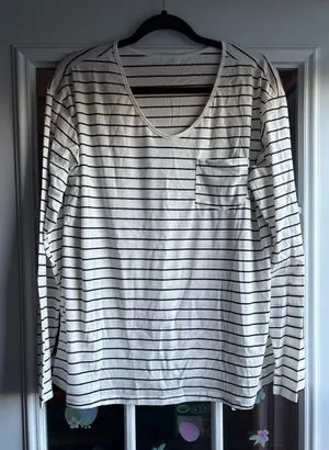 Women’s White and Black Striped Long-Sleeve Pocket Tee thumbnail 1