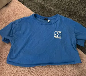 H&M crop top thumbnail 1