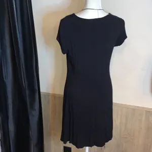 Boutique purchase from Nashville, TN. Lace up front. Flows, high low hem. thumbnail 5