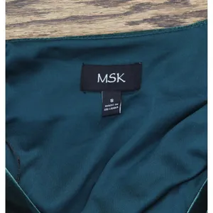 NWT MSK Womens Belted Velvet Long Sleeve V Neck Stretch Dress Emerald Green S thumbnail 6