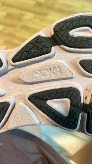 Running Shoes thumbnail 8